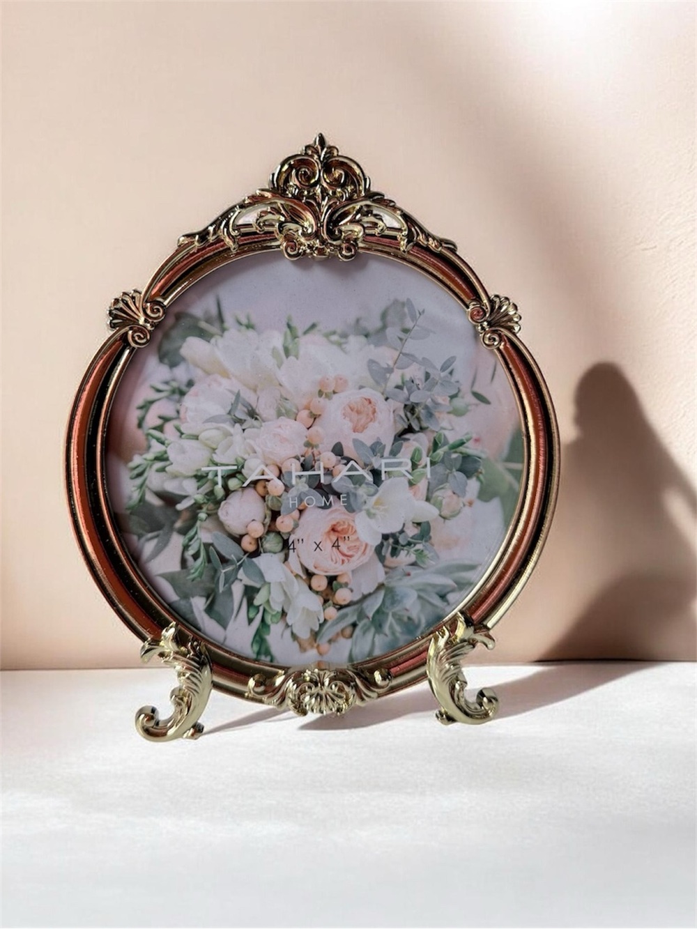 Elegant Round Gold Picture Frame - Vintage Style Home Accent